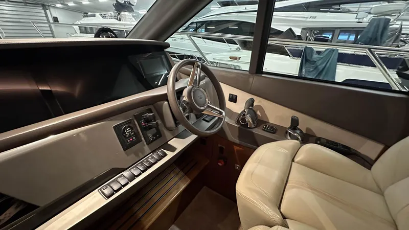 F55072 Yacht Photos Pics 