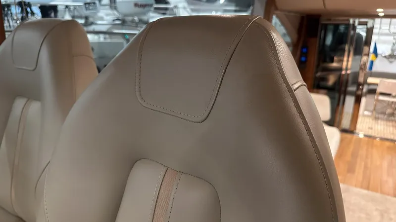 F55072 Yacht Photos Pics 