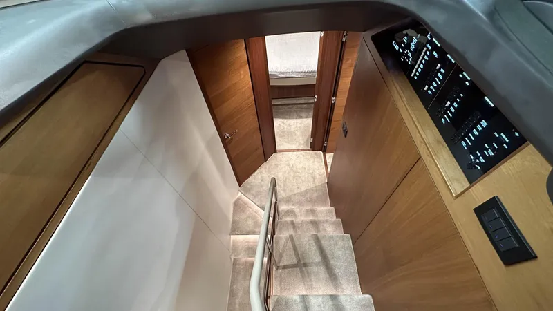 F55072 Yacht Photos Pics 