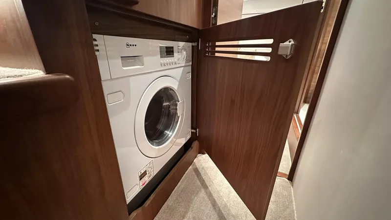 F55072 Yacht Photos Pics 