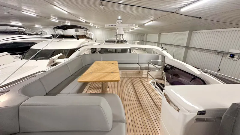 F55072 Yacht Photos Pics 