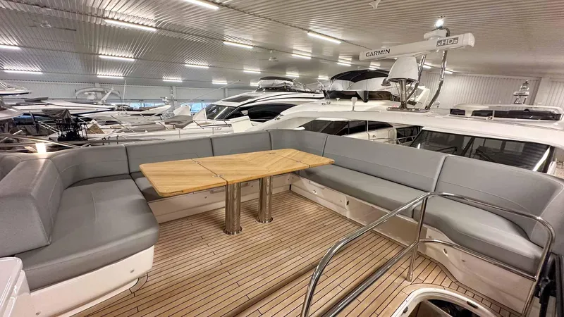 F55072 Yacht Photos Pics 