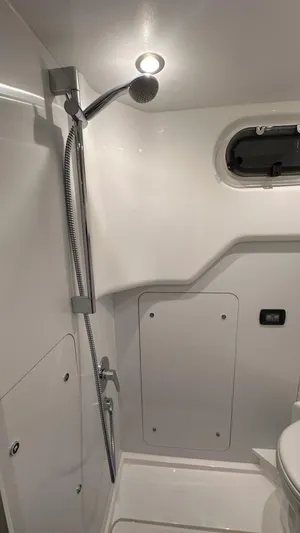 F55072 Yacht Photos Pics 