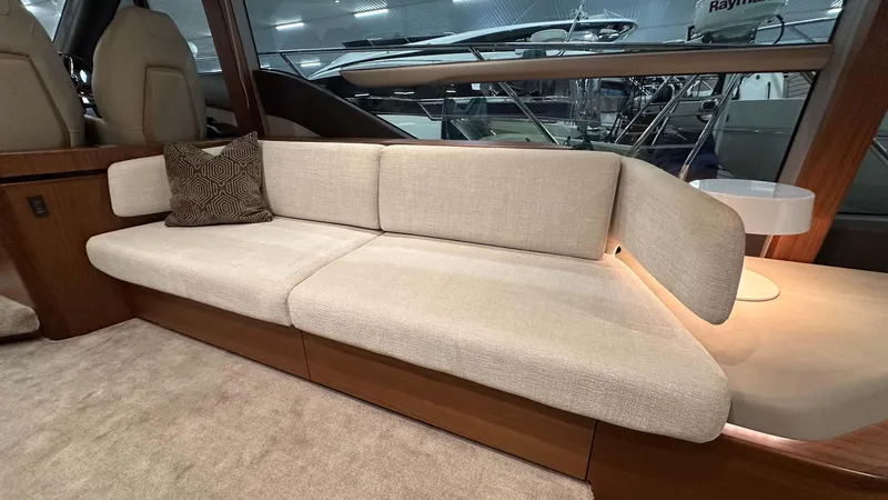 F55072 Yacht Photos Pics 