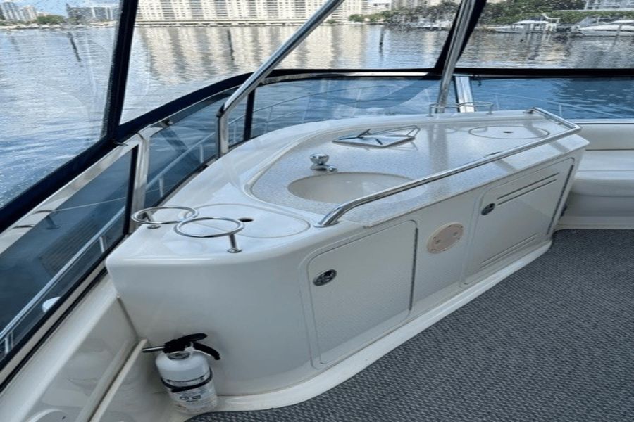 2008 Sea Ray 520 Sedan Bridge