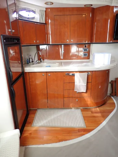 Lisa Ann Yacht Photos Pics 