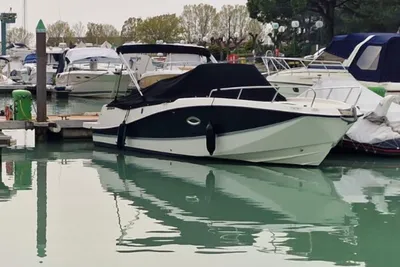 2021 Quicksilver Activ 755 Sundeck