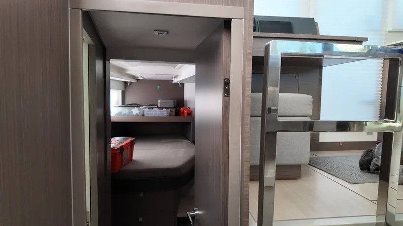 Tut Yacht Photos Pics Interior of Leopard 42 Sail 2025 with sleeping area.