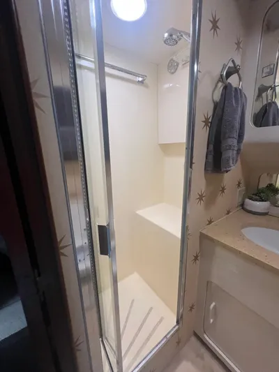 Havana Moon Yacht Photos Pics 