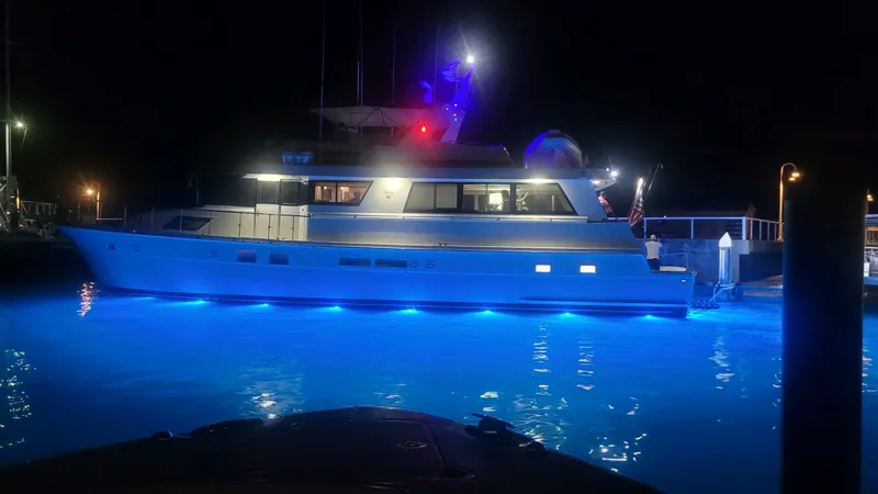 Havana Moon Yacht Photos Pics 