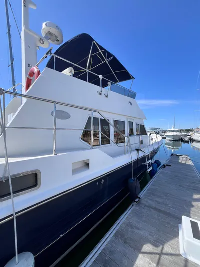 Law & Order Yacht Photos Pics 