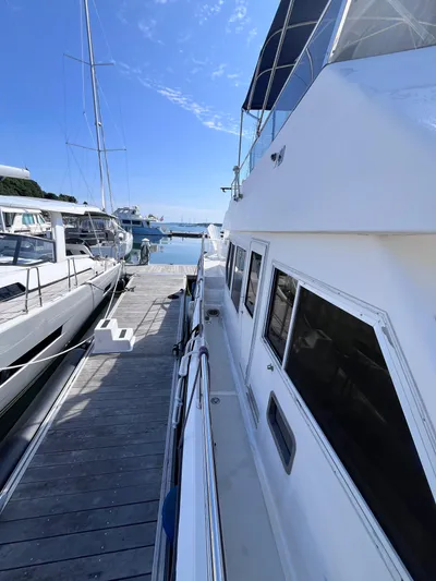 Law & Order Yacht Photos Pics 