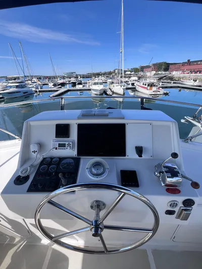 Law & Order Yacht Photos Pics 