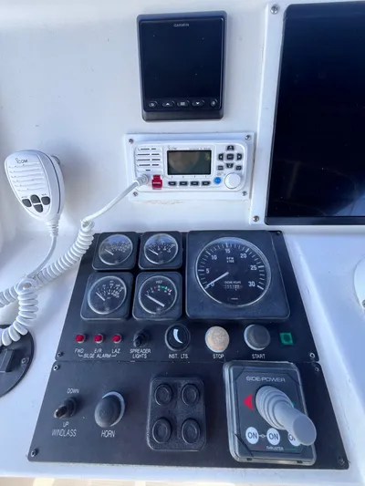 Law & Order Yacht Photos Pics 