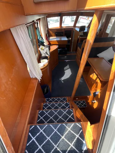 Law & Order Yacht Photos Pics 