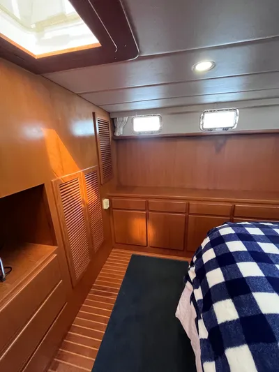 Law & Order Yacht Photos Pics 