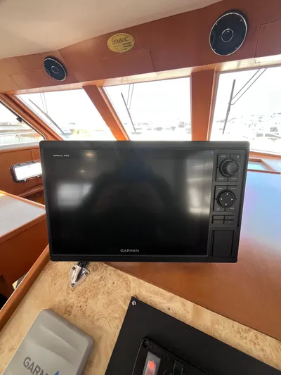 Law & Order Yacht Photos Pics 