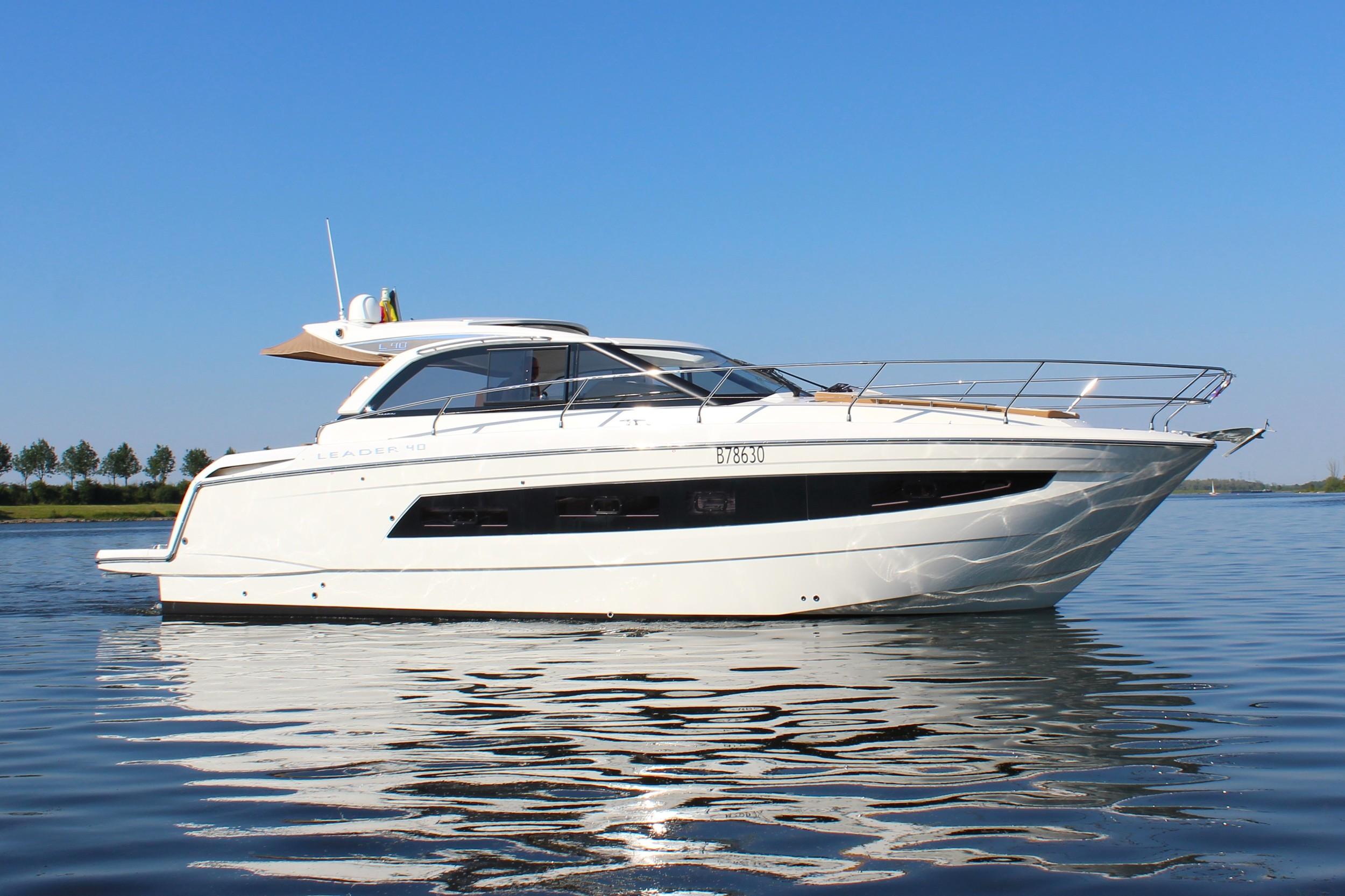 Jeanneau Leader 40 | 2019 | 12m | Boatshop24