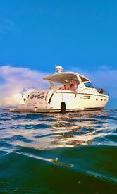 1999 52' Tiara Yachts-Express Bradenton, FL, US