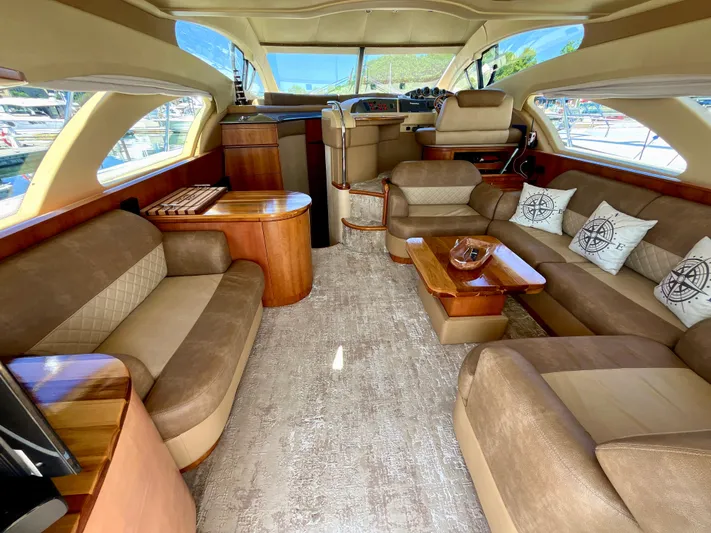 Richie Rich Yacht Photos Pics 