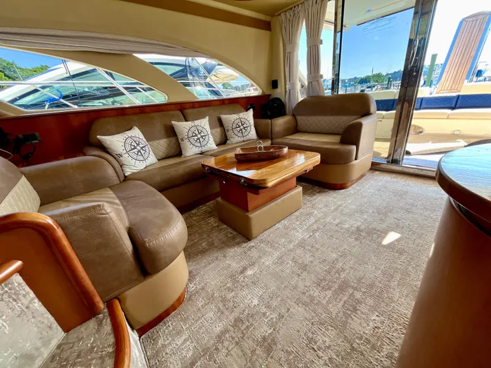 Richie Rich Yacht Photos Pics 