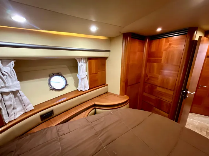 Richie Rich Yacht Photos Pics 