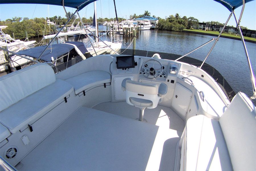 2005 PDQ 34 Power Catamaran