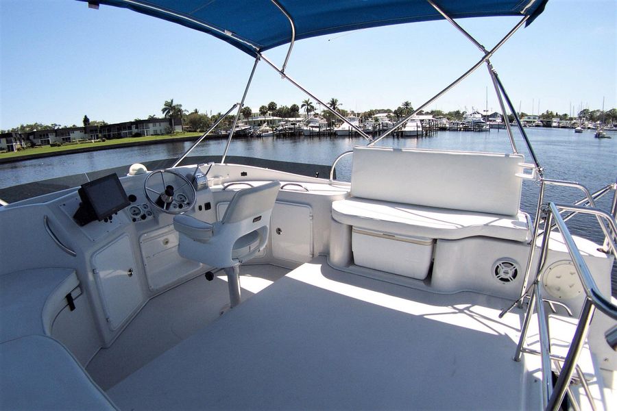 2005 PDQ 34 Power Catamaran