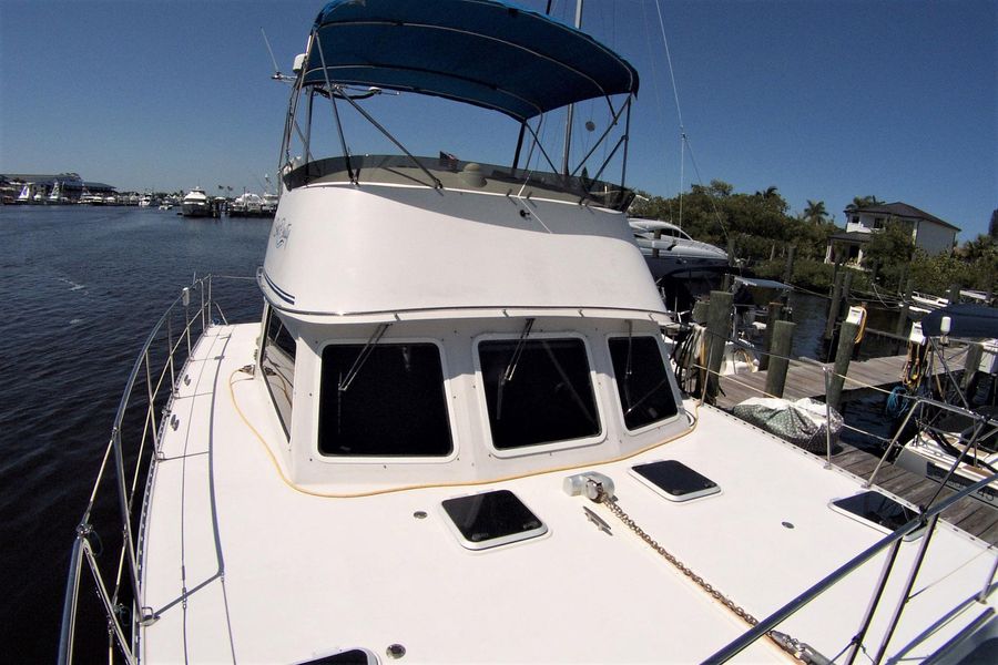 2005 PDQ 34 Power Catamaran