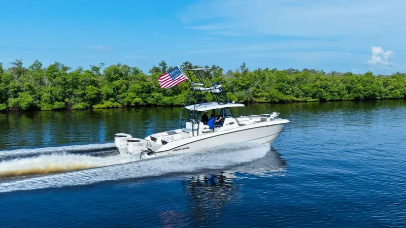  Yacht Photos Pics 2022 Twin Vee 280 GFX-Profile Starboard