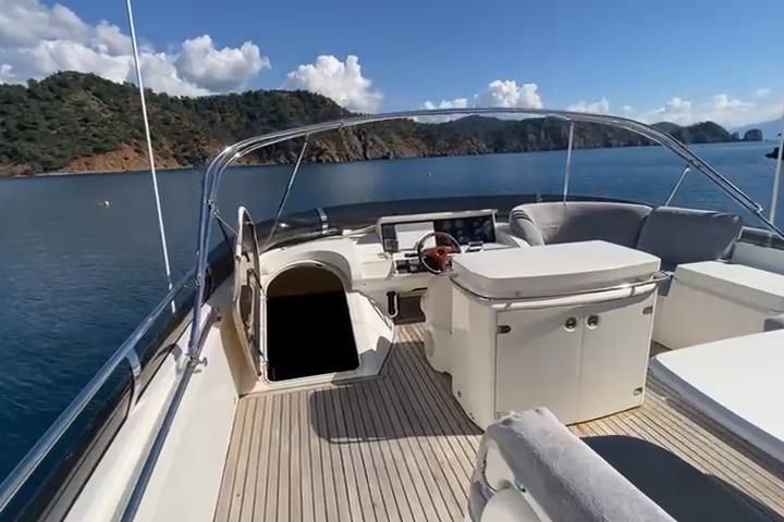 2007 Princess 70 
