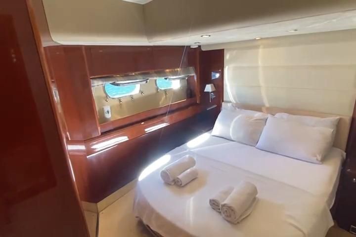 2007 Princess 70 
