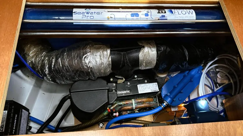 Batesea Yacht Photos Pics 