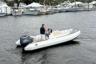 Novurania Catamaran 20