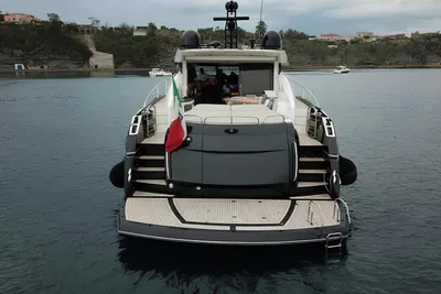 Sunseeker Predator 72