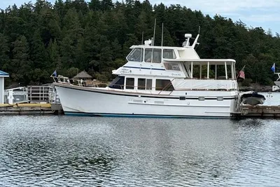Ocean Alexander 43 Flush Aft Deck