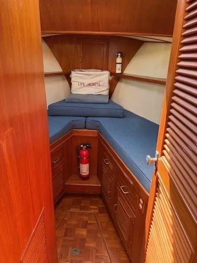 Blue Agave Yacht Photos Pics Guest cabin