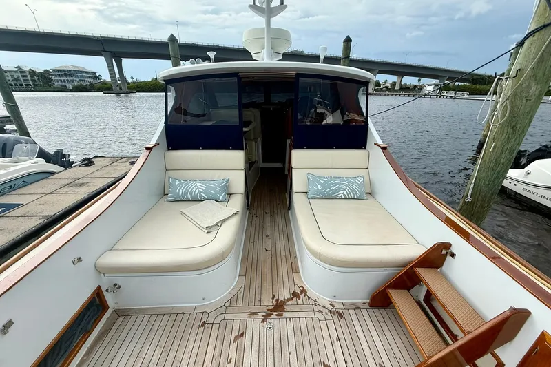  Yacht Photos Pics 2001 San Juan - Aft