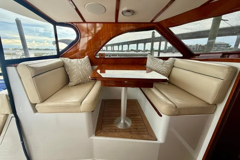  Yacht Photos Pics 2001 San Juan - Helm