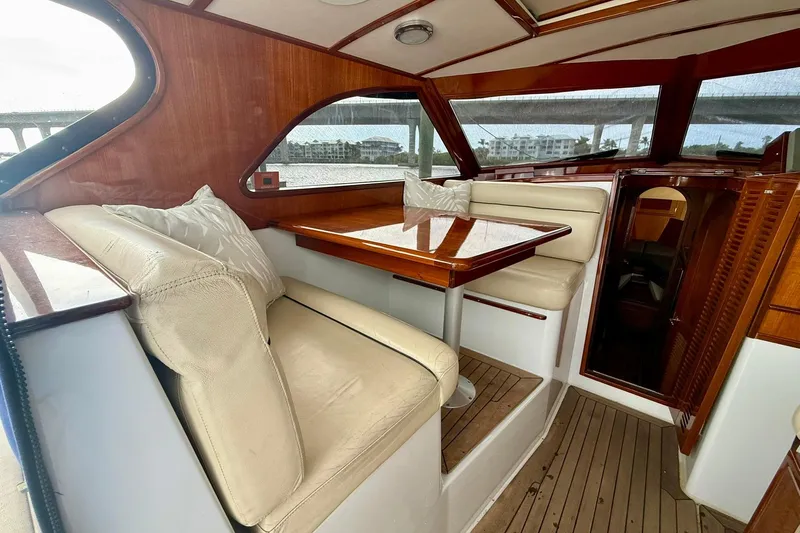  Yacht Photos Pics 2001 San Juan - Helm