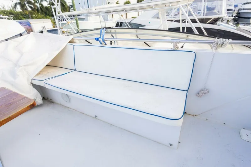  Yacht Photos Pics White seating area on 1987 Hatteras 70 Cockpit Motor Yacht deck.