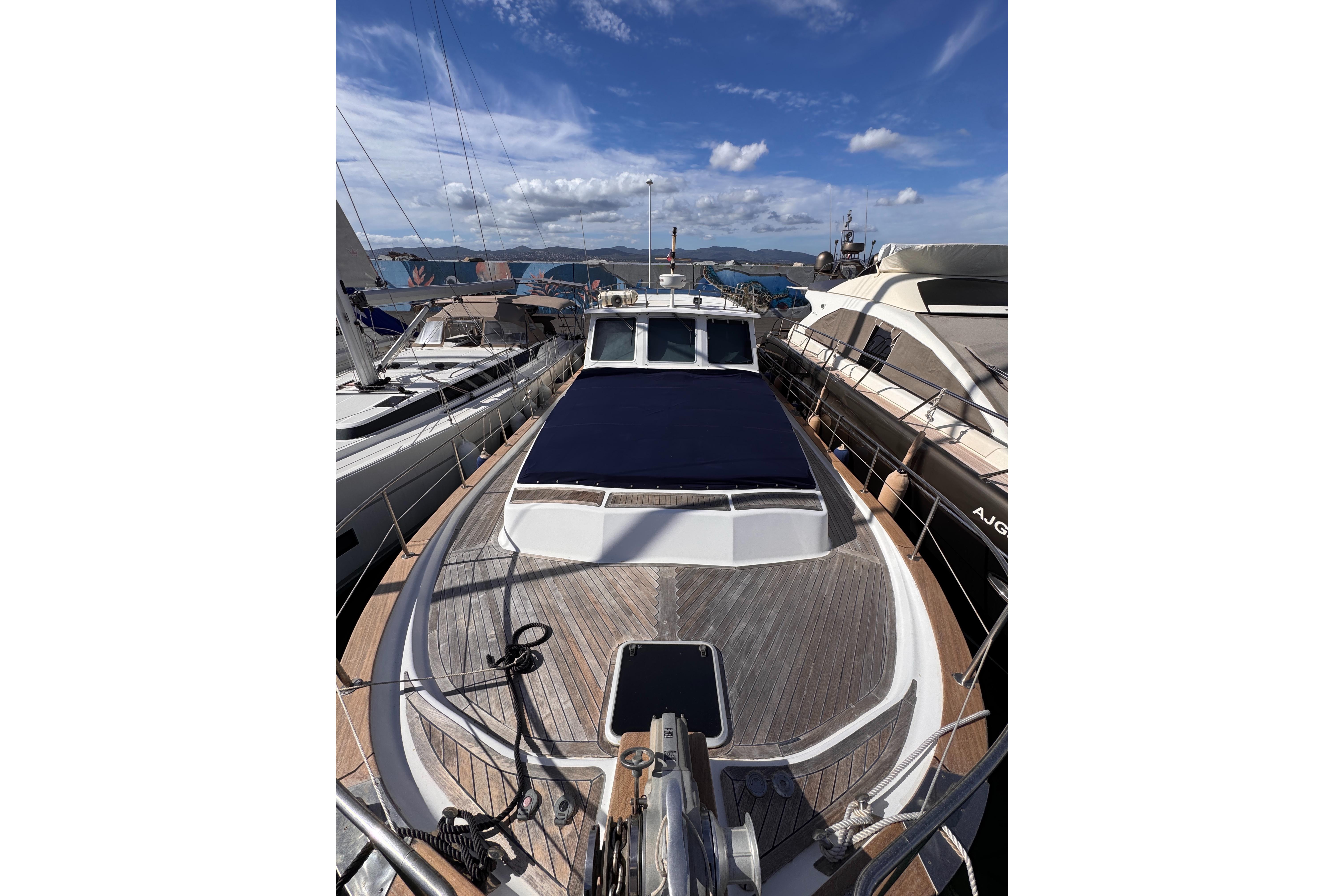 2002 Menorquin Yacht 160