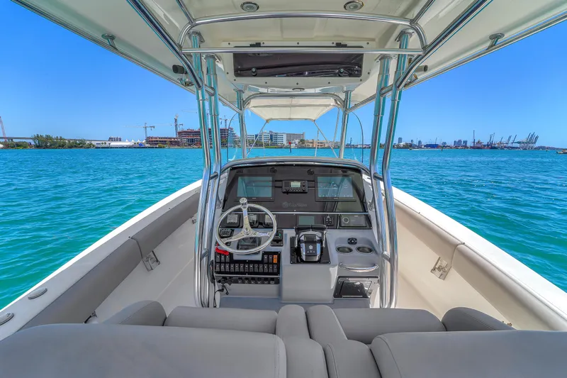 Yuca Yacht Photos Pics 