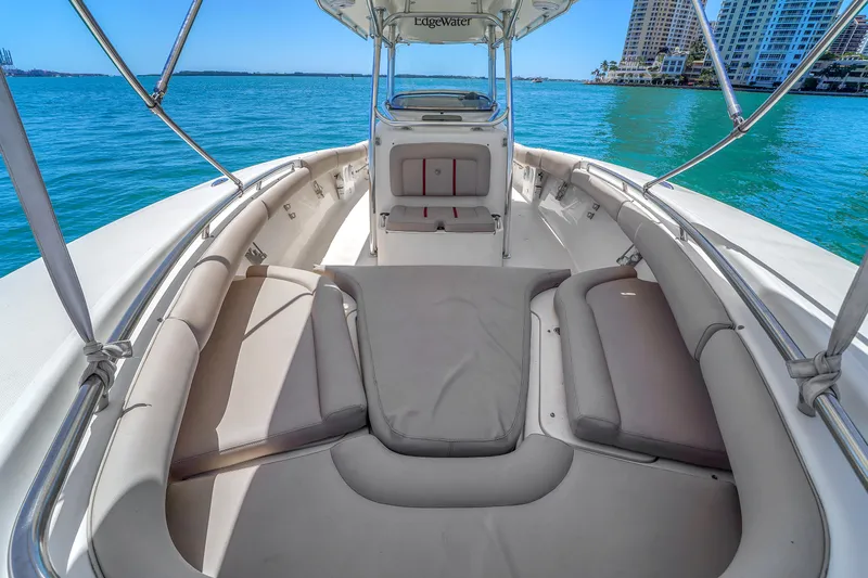 Yuca Yacht Photos Pics 