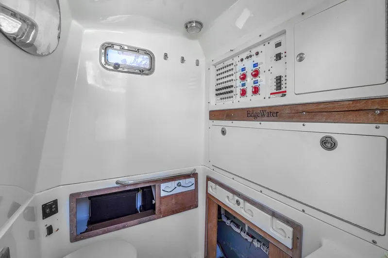 Yuca Yacht Photos Pics 