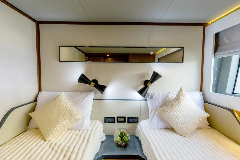 Welcome For Dealer Discussion Yacht Photos Pics 