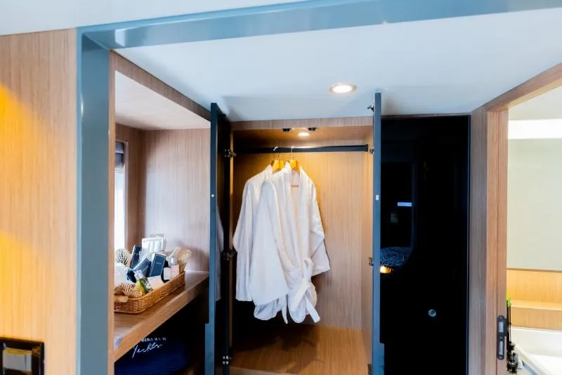 Welcome For Dealer Discussion Yacht Photos Pics 