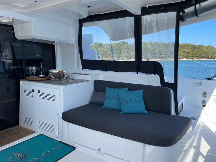 Sofia Yacht Photos Pics 