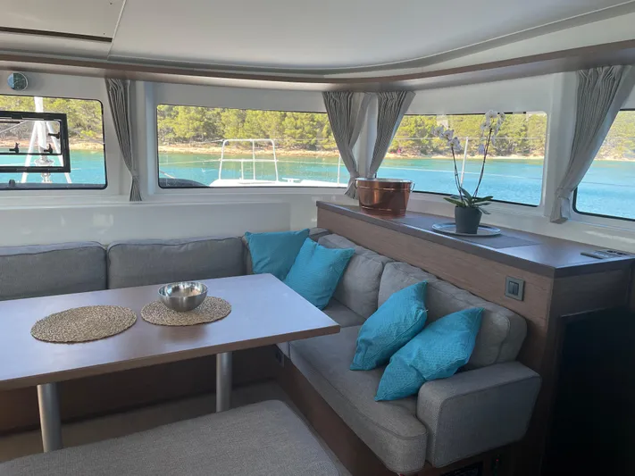 Sofia Yacht Photos Pics 