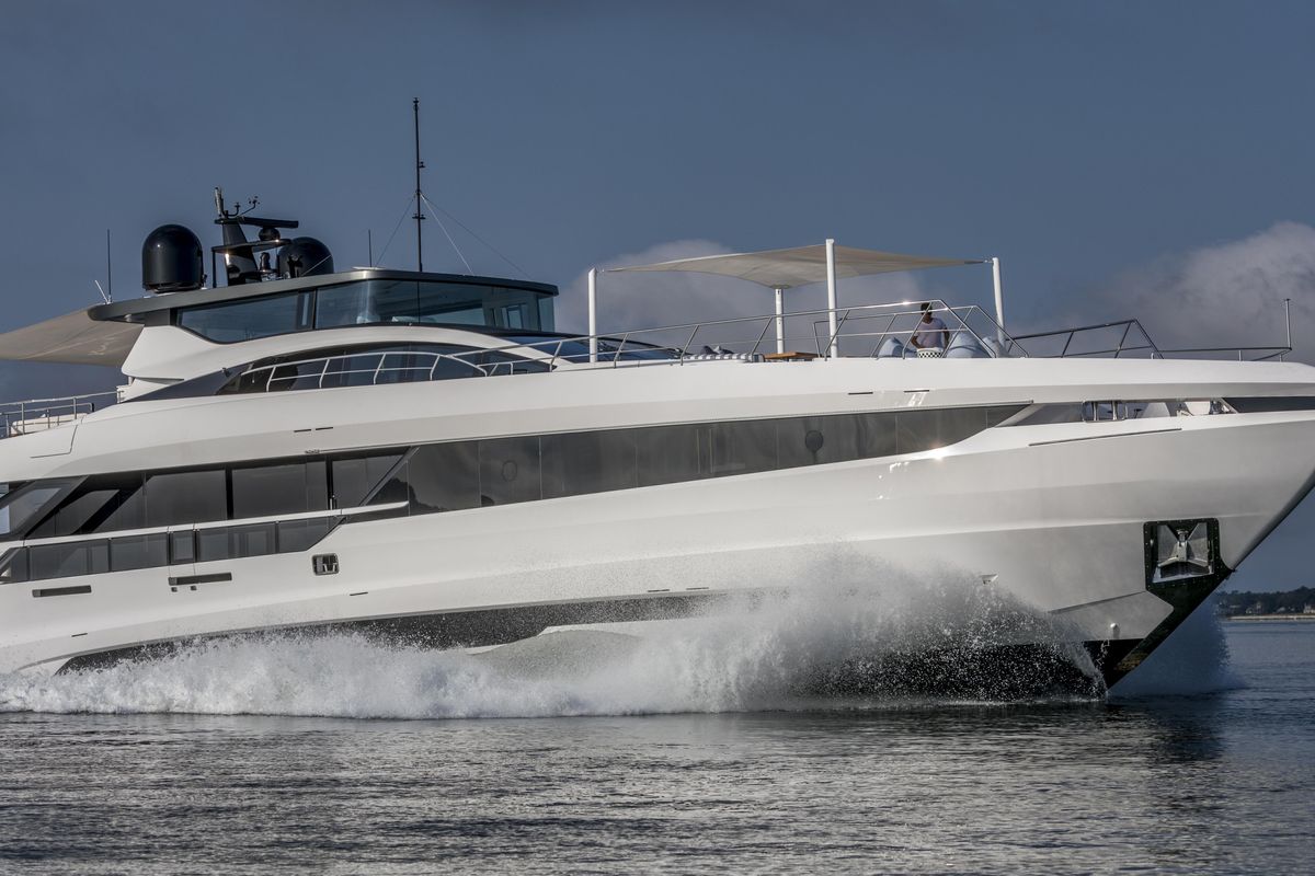 2023 Mangusta 109 